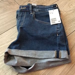 H&M Regular Waist Shorts